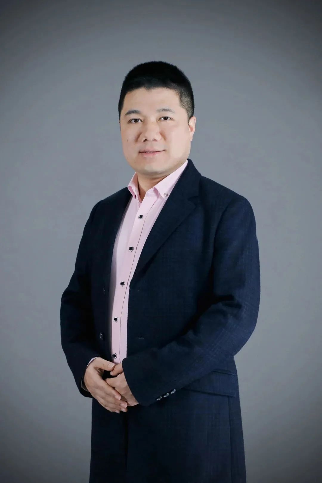 广发体育创新论坛第一千四百九十六讲：低维量子材料多尺度理论设计与调控